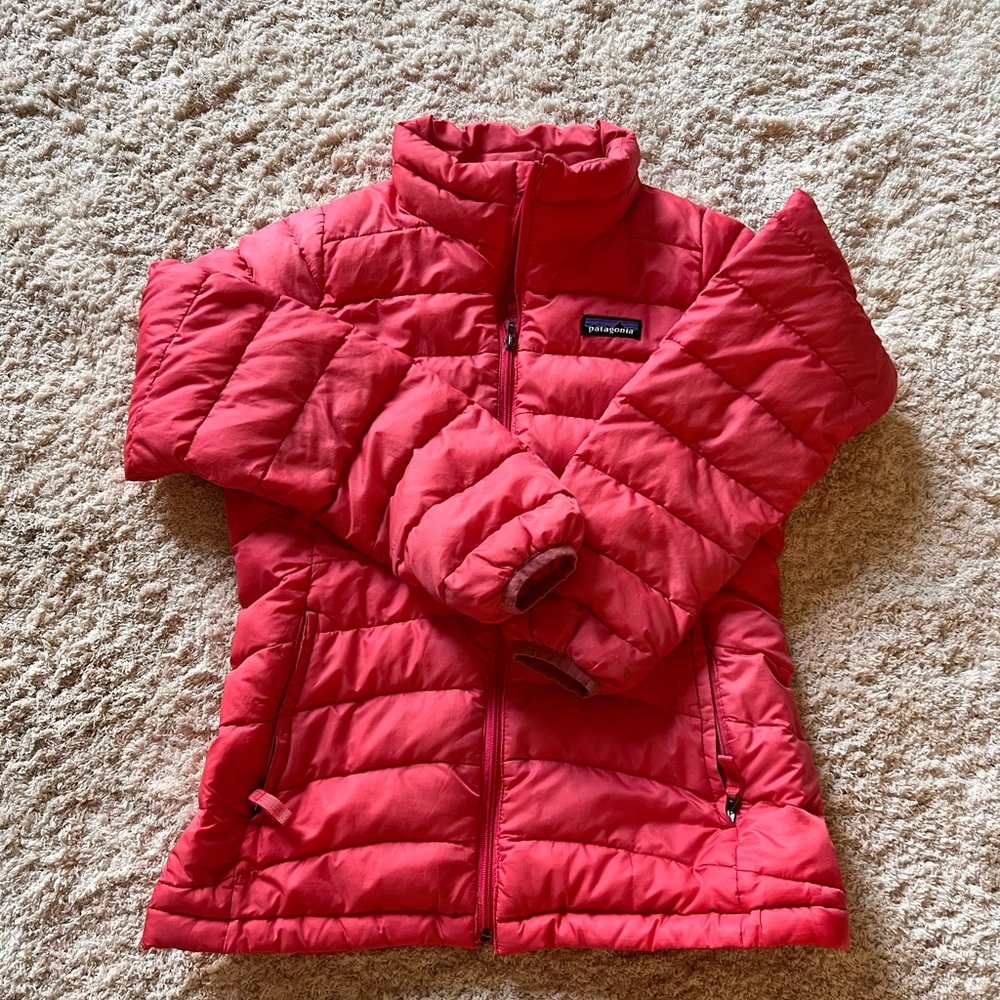 Patagonia Girls Down Jacket size Large 12 coral pink